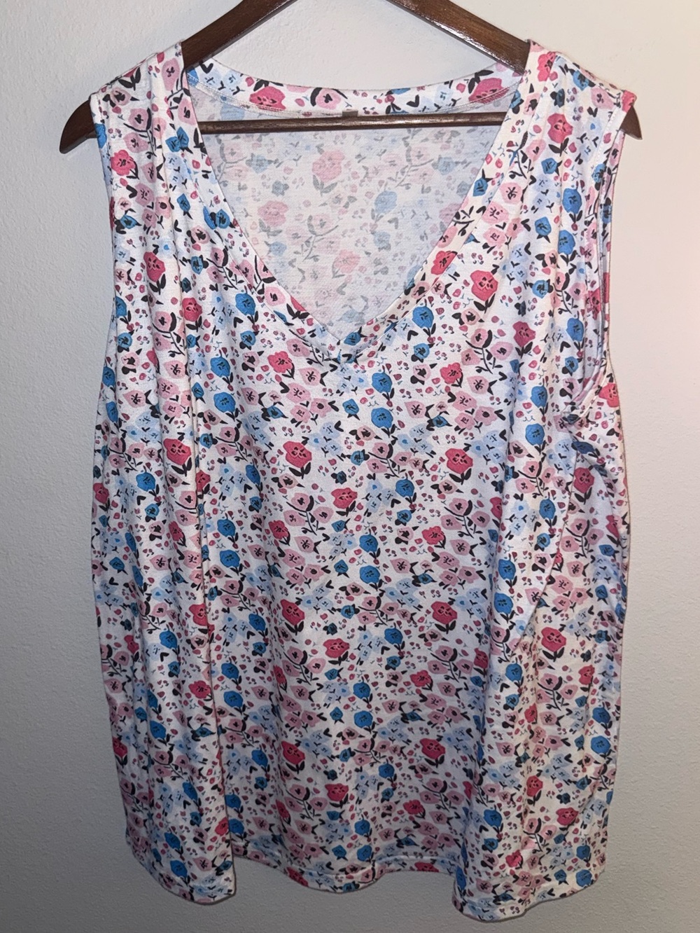 Floral V-Neck Sleeveless Tank Top - Pink & Blue